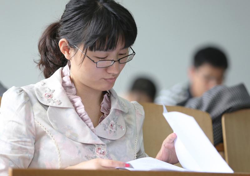 叉车电瓶能搭接小车吗_ 叉车电瓶能搭接小车吗_