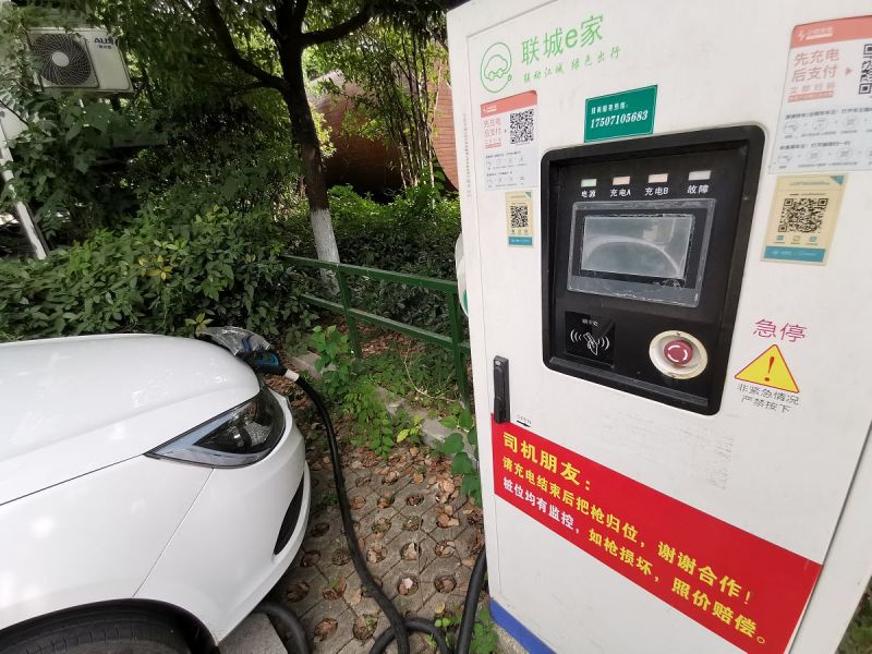 自贡台励福叉车电瓶易于维护保养 自贡台励福叉车电瓶易于维护保养