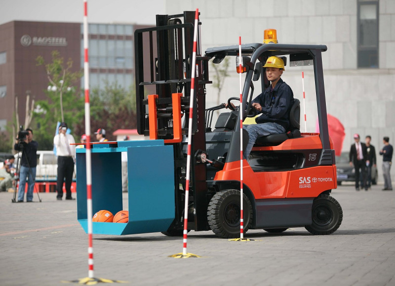 国内电瓶叉车_ 国内电瓶叉车_