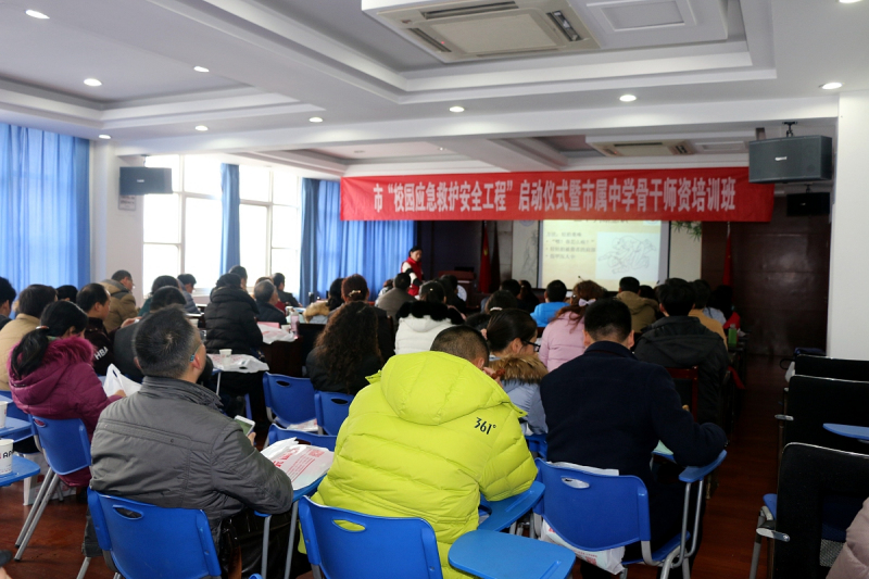 无锡中力叉车电池厂怎么样招聘 无锡中力叉车电池厂怎么样招聘