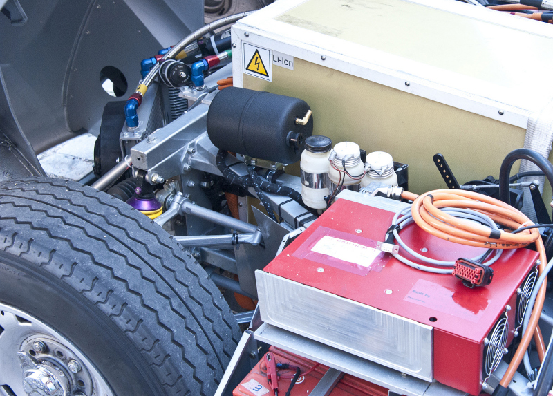 杭州叉车QSD25-D1电瓶型号80V4PZS560